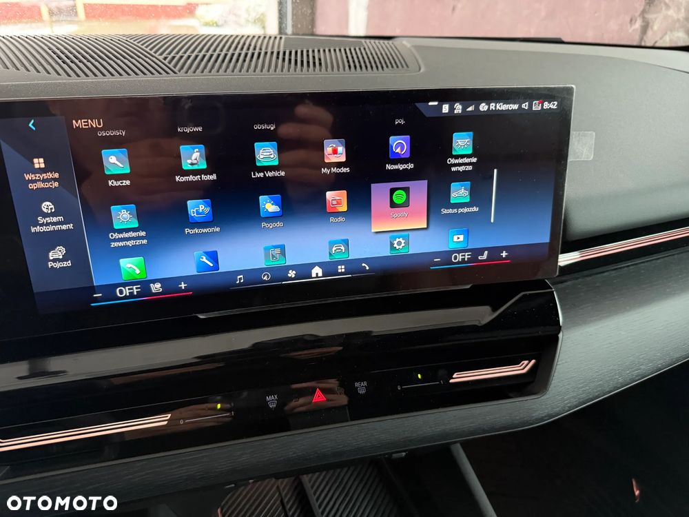 BMW Seria 5 540d xDrive mHEV - 10