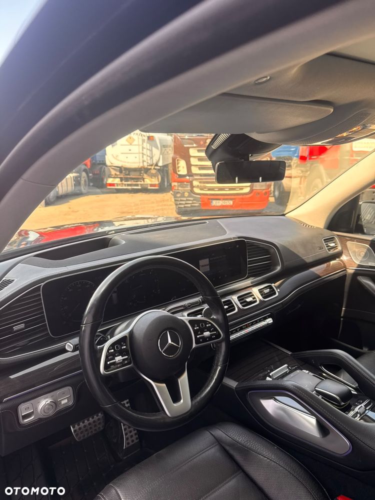 Mercedes-Benz GLS - 14