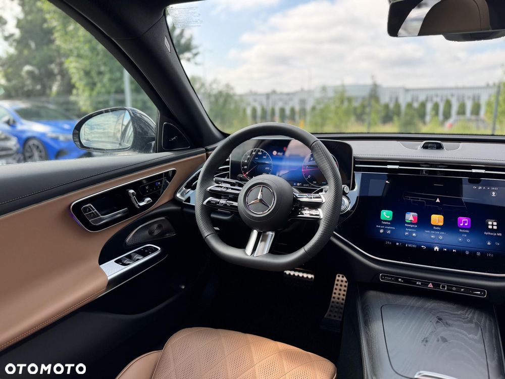 Mercedes-Benz Klasa E 220 d mHEV 4-Matic AMG 9G-Tronic - 14
