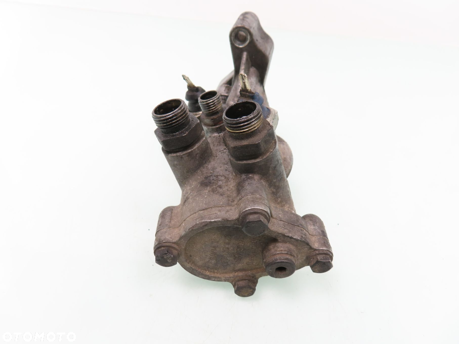 PODSTAWA FILTRA OLEJU AUDI 1.9 TD 028115417B - 2