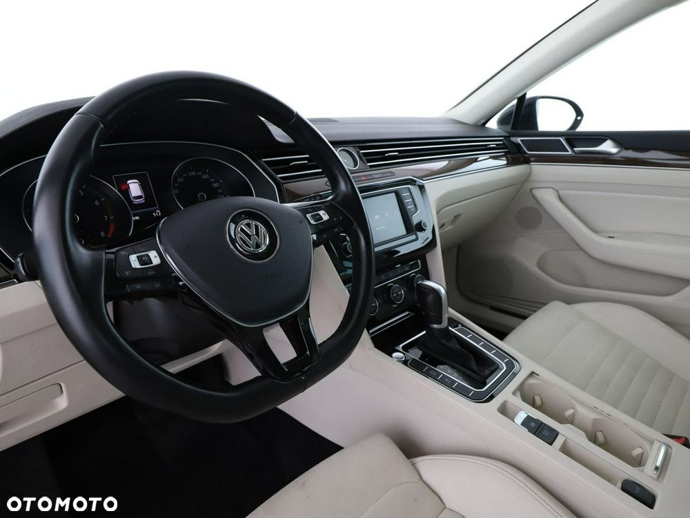 Volkswagen Passat Variant 1.8 TSI (BlueMotion Technology) DSG Highline - 15