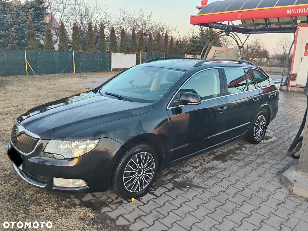 Skoda Superb 2.0 TDI Ambition - 1