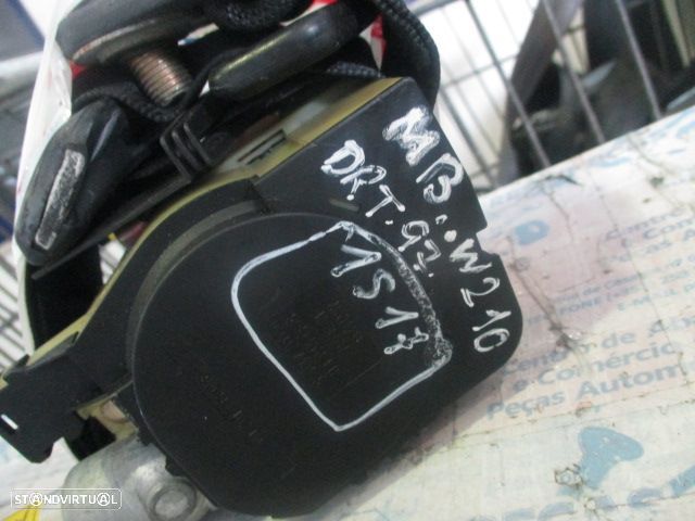 Pre-Tensor 2108600885 MERCEDES W210 1997 DRT - 1