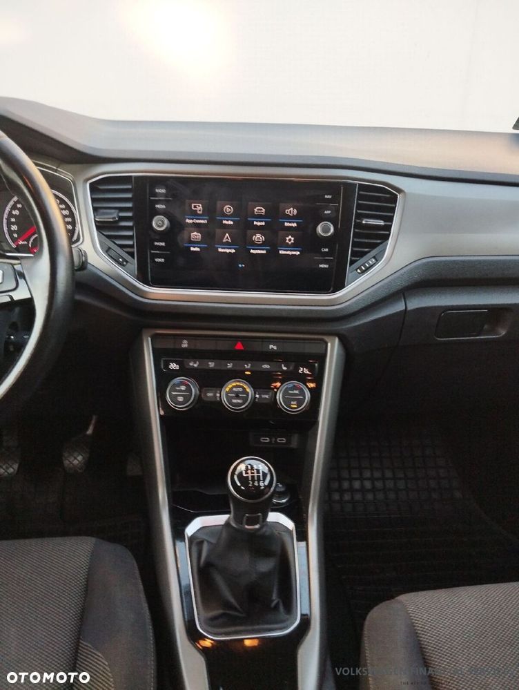 Volkswagen T-Roc - 7