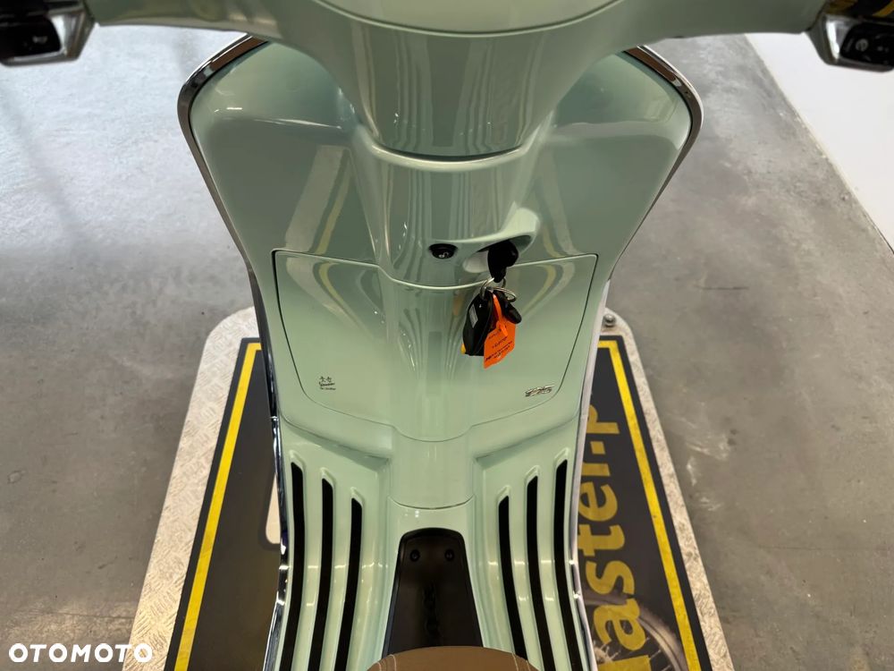 Piaggio Vespa - 28