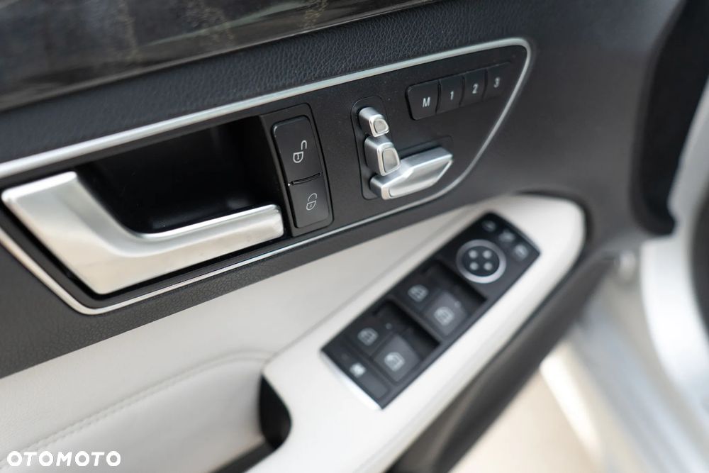 Mercedes-Benz Klasa E - 25