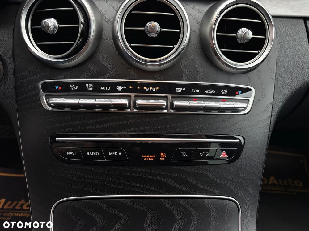 Mercedes-Benz Klasa C 220 d 9G-TRONIC - 31