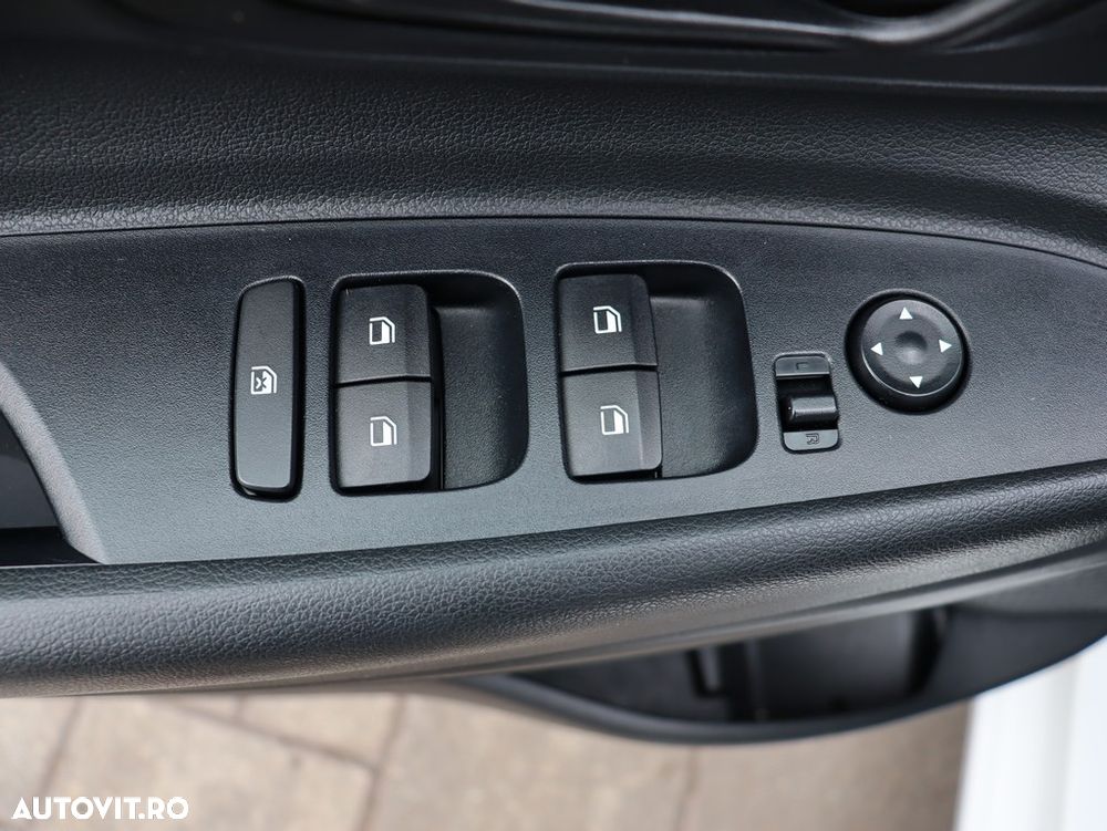 Hyundai i20 - 11