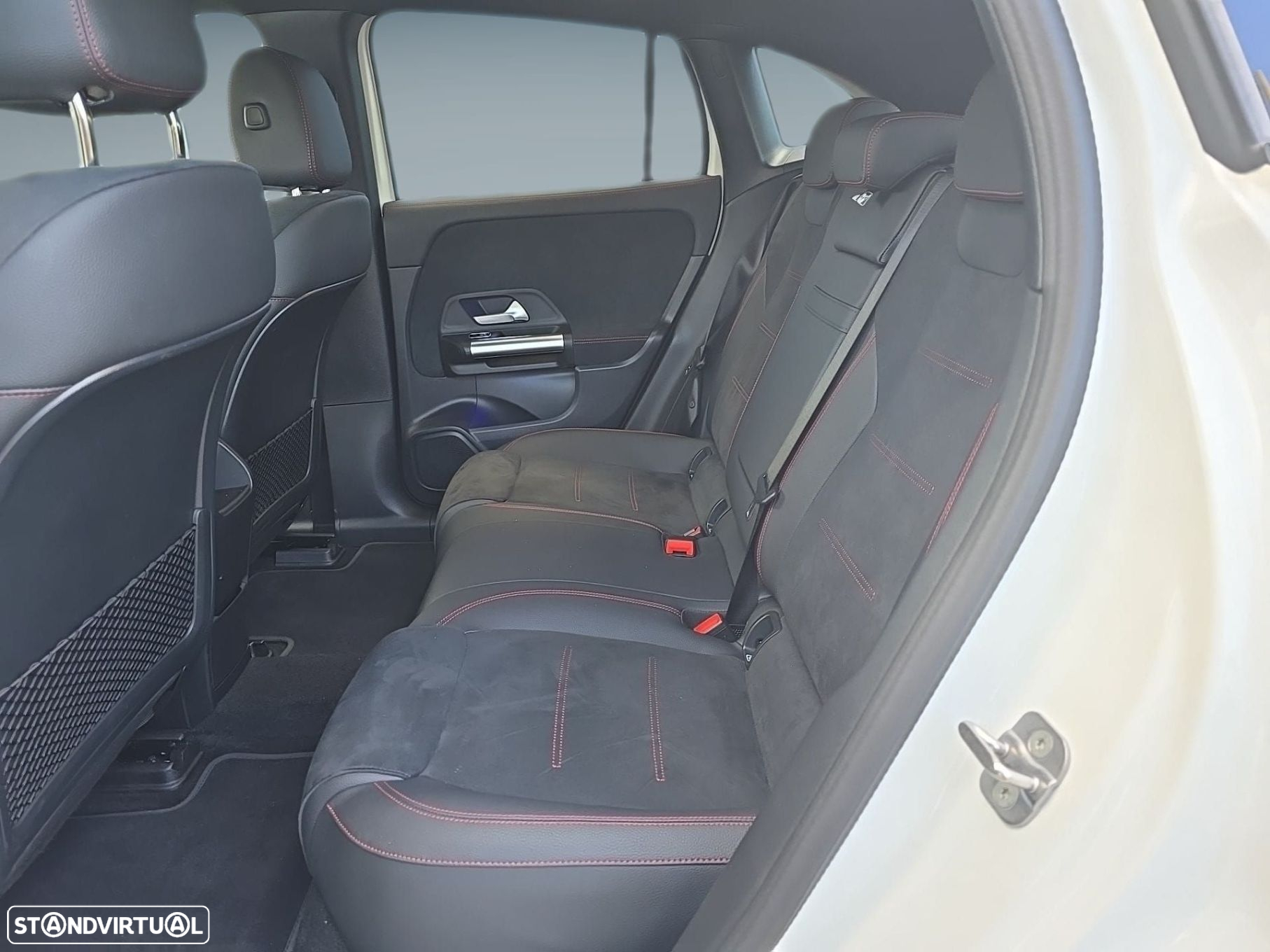 Mercedes-Benz EQA 250+ Edition - 16