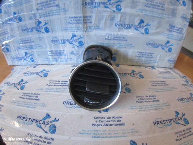 Grelha Friso A2048306654 MERCEDES C S204 W204 FASE 2  2012 200CDI 136CV 5P PRETO DRT GRE DE VENTILAÇÃO - 1