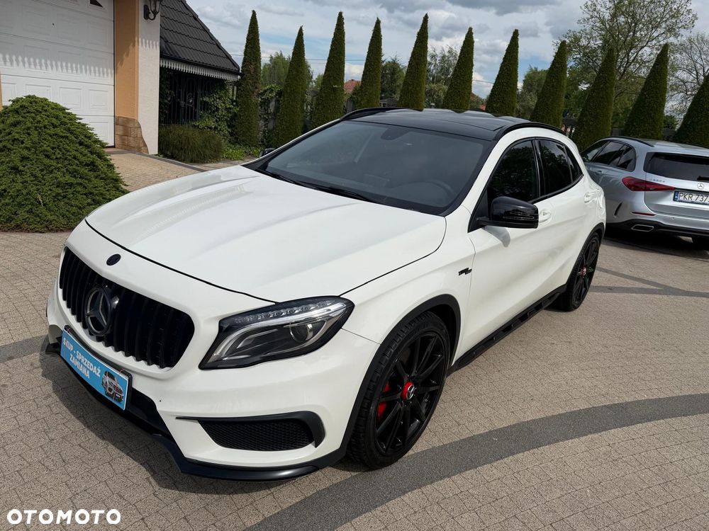 Mercedes-Benz GLA 45 AMG 4Matic 7G-DCT - 17