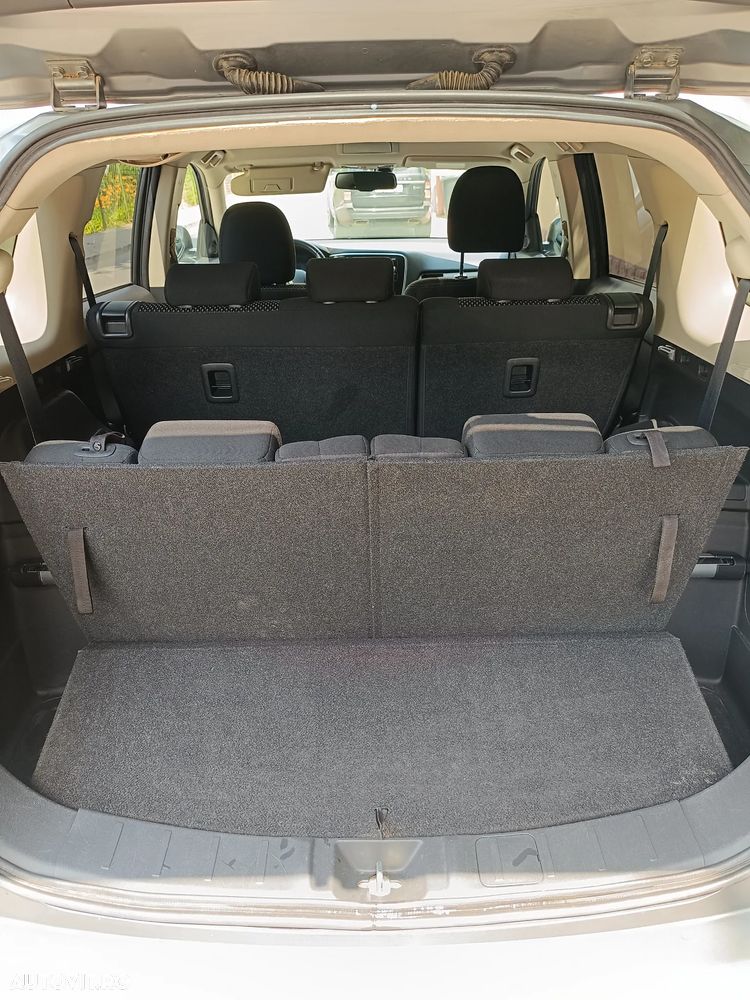 MITSUBISHI Outlander 2016 — imagine 8
