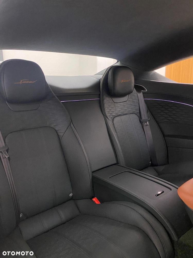 Bentley Continental GT W12 - 11