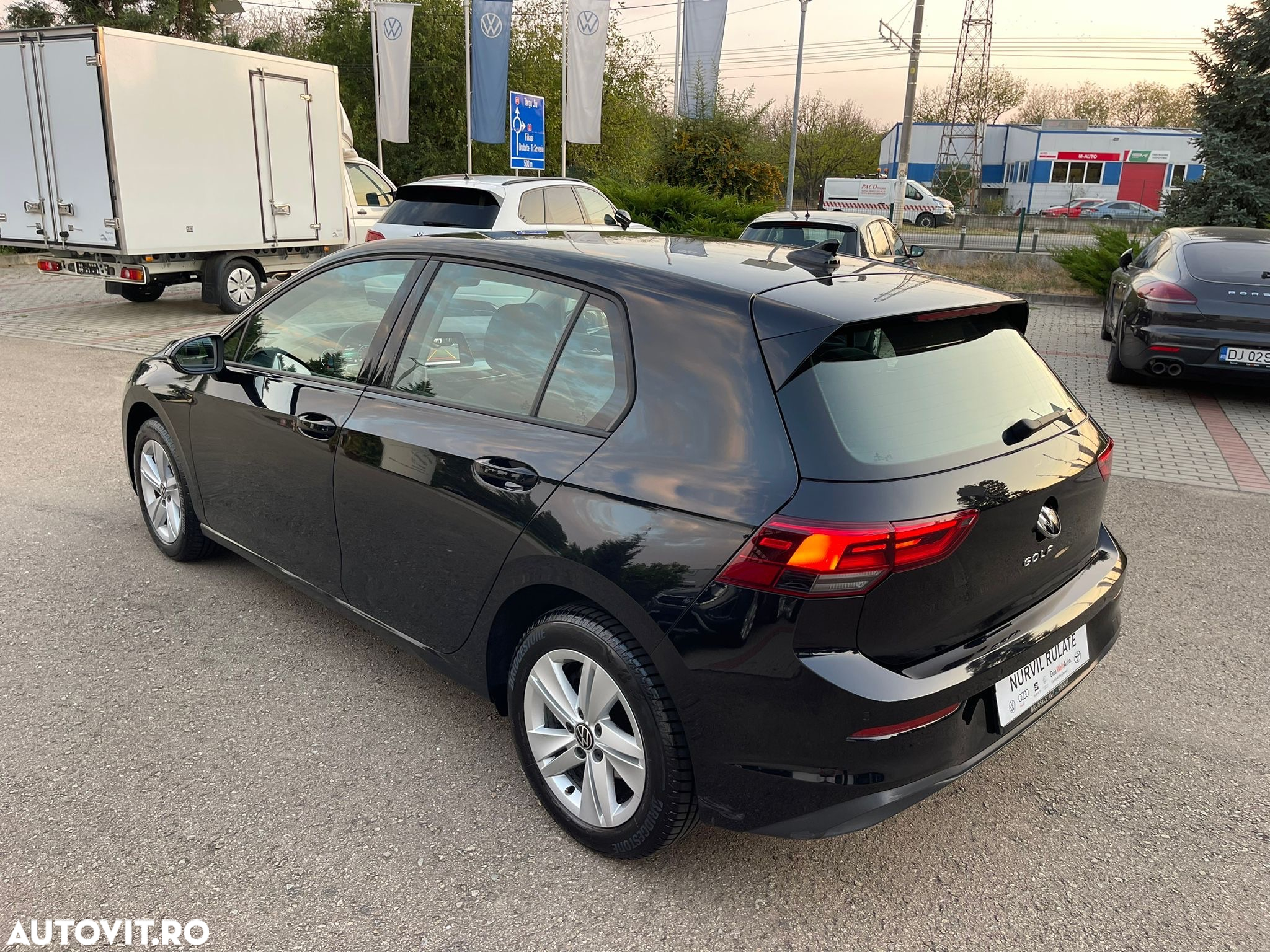 Volkswagen Golf 2.0 TDI Life - 4