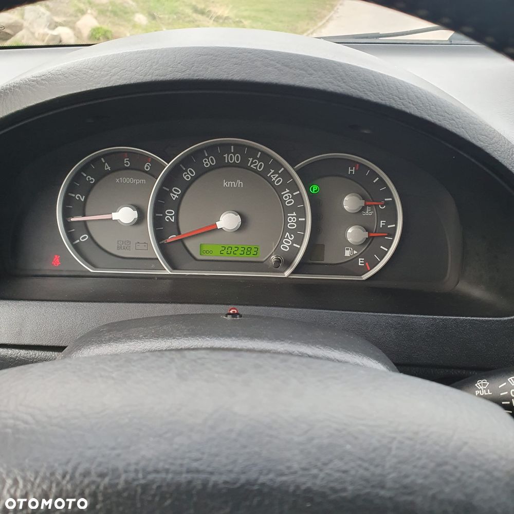 Mitsubishi Pajero - 9