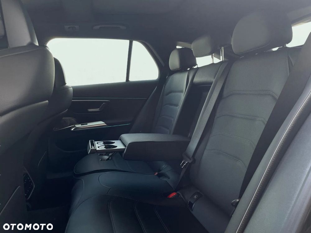 Mercedes-Benz Klasa E 220 d mHEV 4-Matic AMG 9G-Tronic - 15
