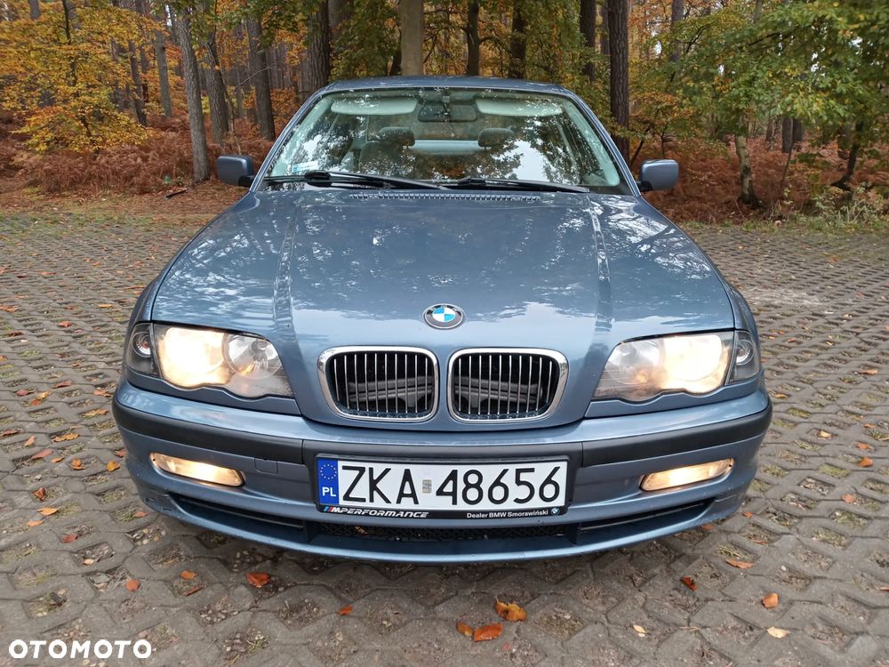 BMW Seria 3 328i - 2