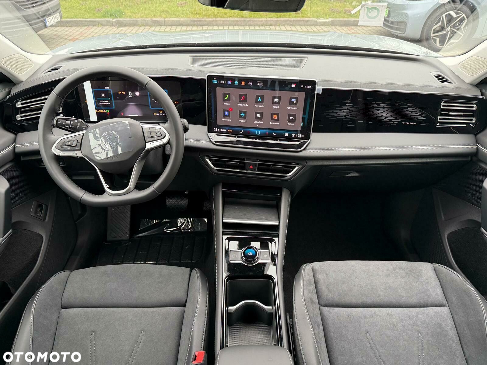 Volkswagen Tiguan - 16