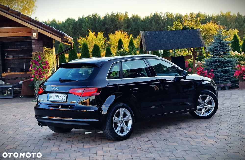Audi A3 Sportback 1.4 TFSI CoD Ambiente - 16