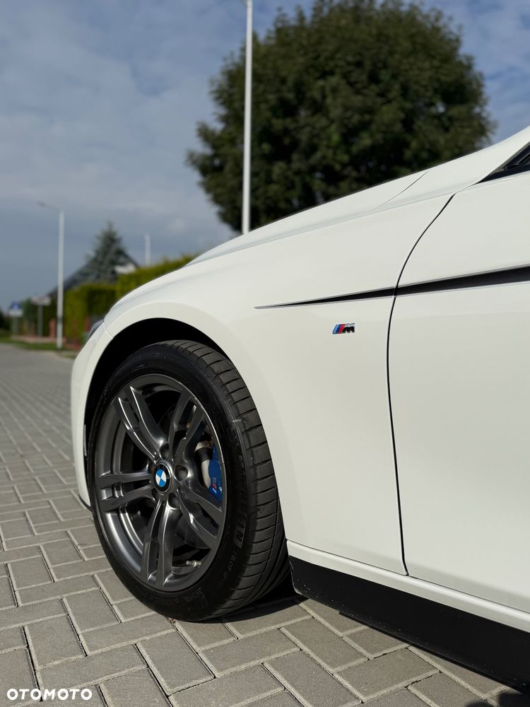 BMW Seria 3 330i xDrive M Sport - 8