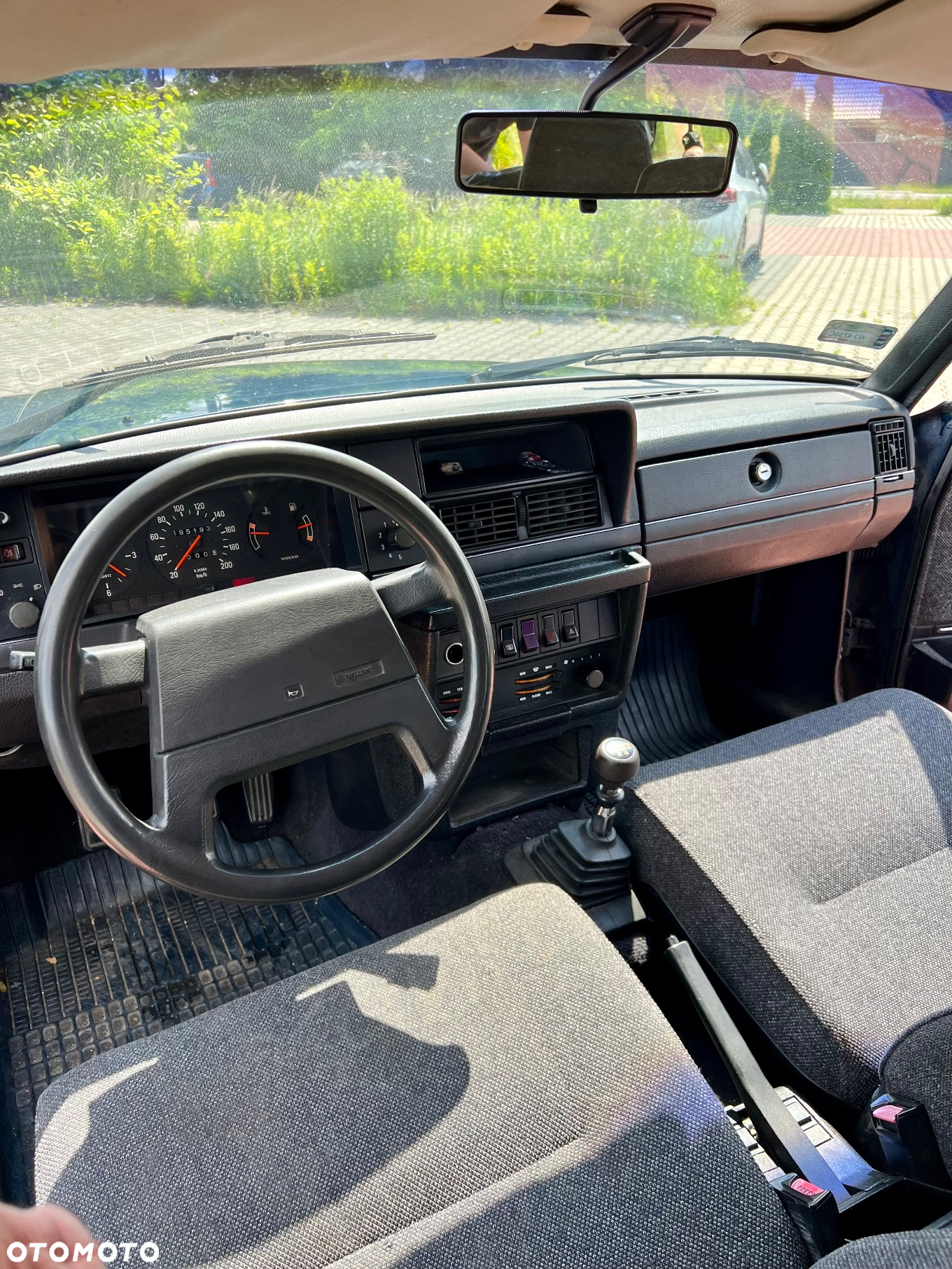 Volvo Seria 200 - 12