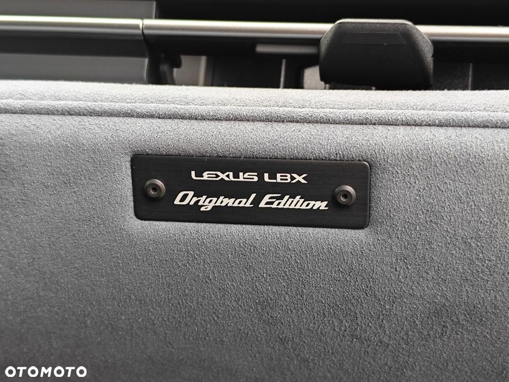 Lexus LBX 1.5 Hybrid Original Edition - 11