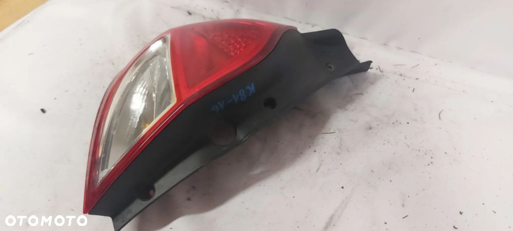 .  TYL TYLNA LAMPA LEWA RENAULT CLIO 3 HB - 2