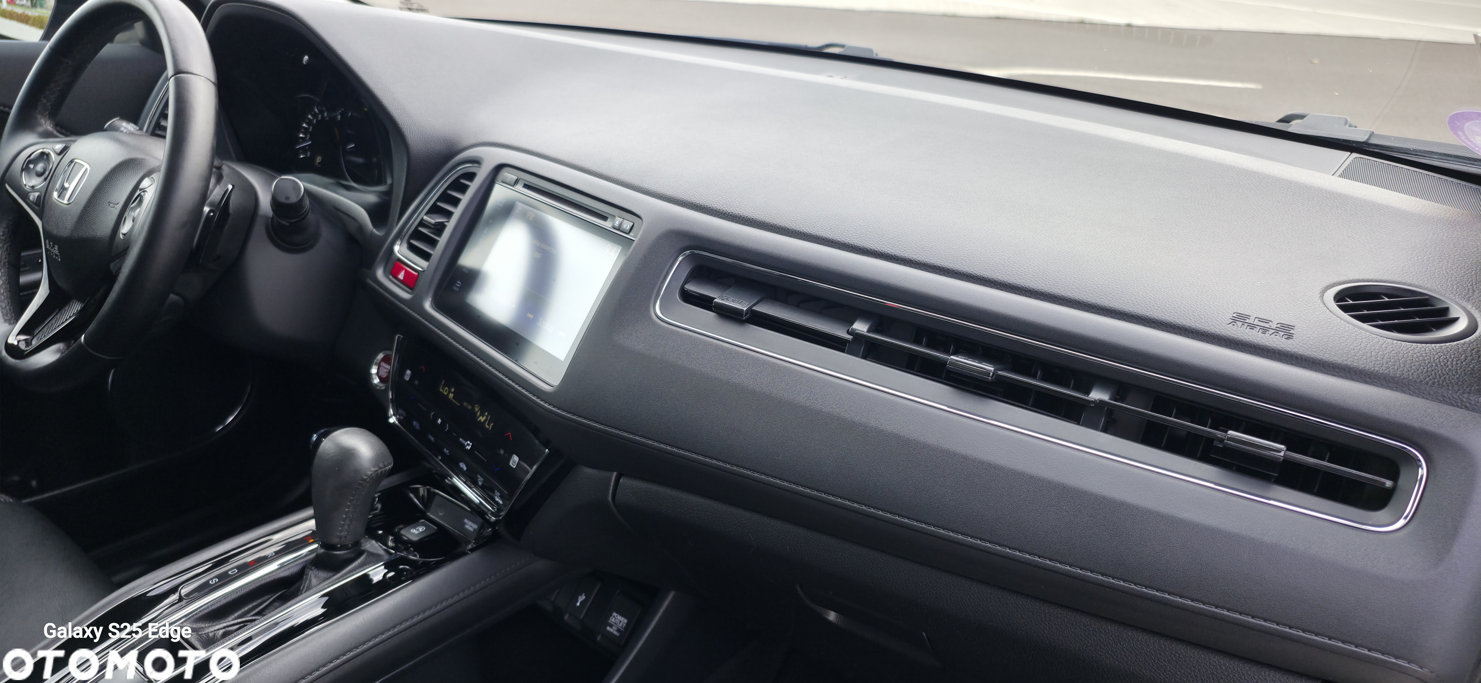 Honda HR-V 1.5 i-VTEC CVT Executive - 17