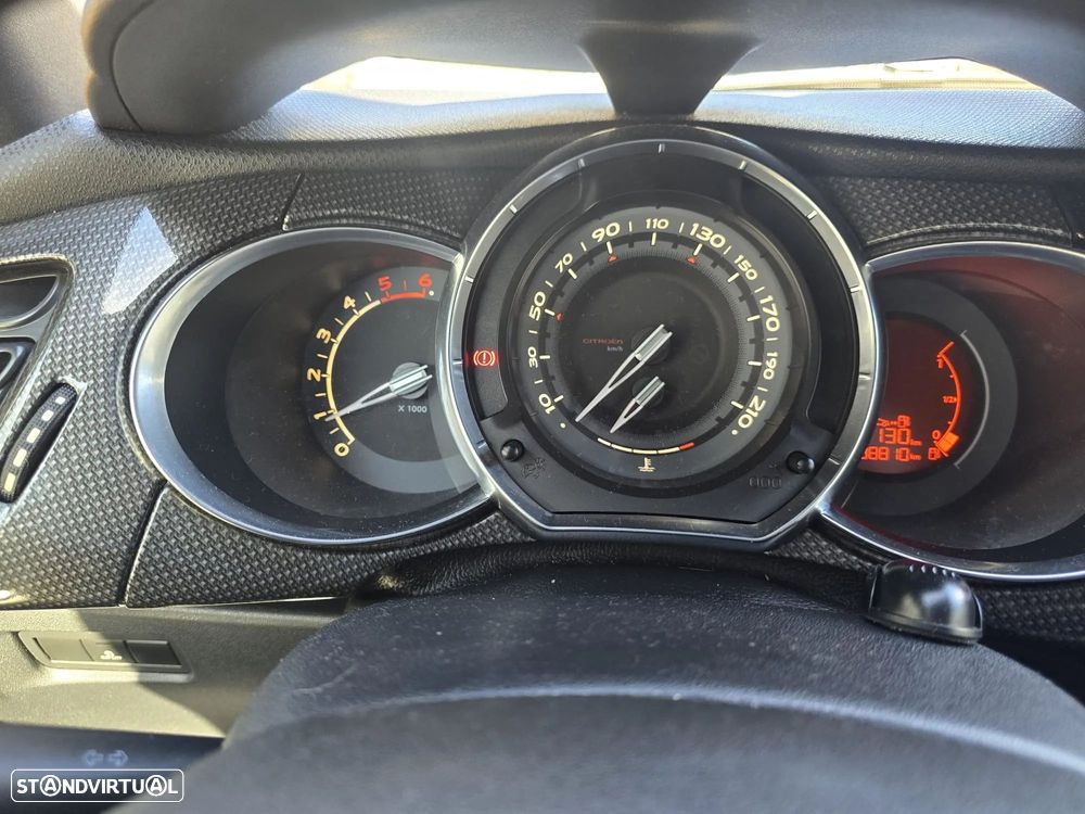 Citroën DS3 1.6 HDi Airdream Sport Chic - 13