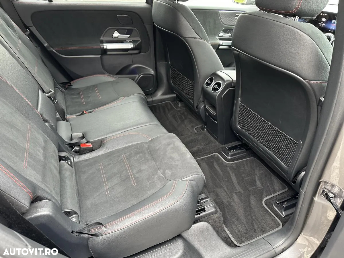 Mercedes-Benz EQB 300 4Matic AMG Line - 15