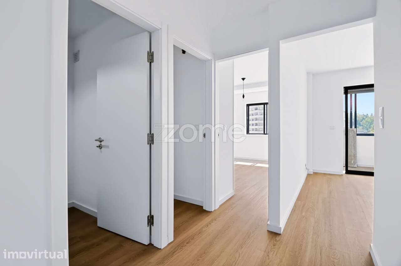 Apartamento T1 TOTALMENTE RENOVADO em Lordelo do Ouro