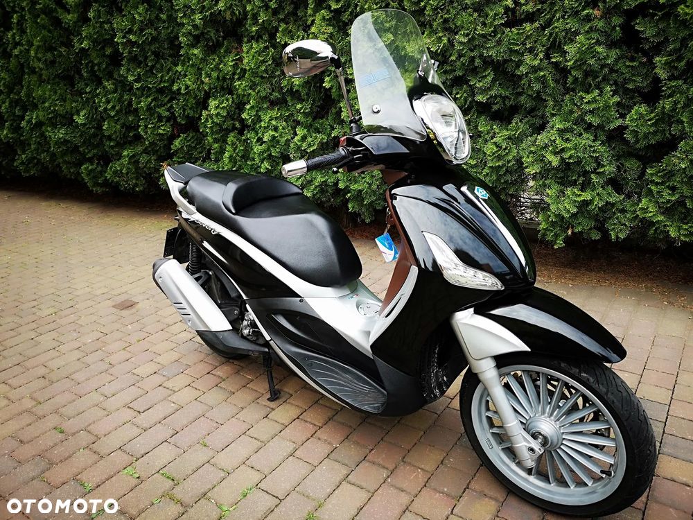 Piaggio Beverly - 1