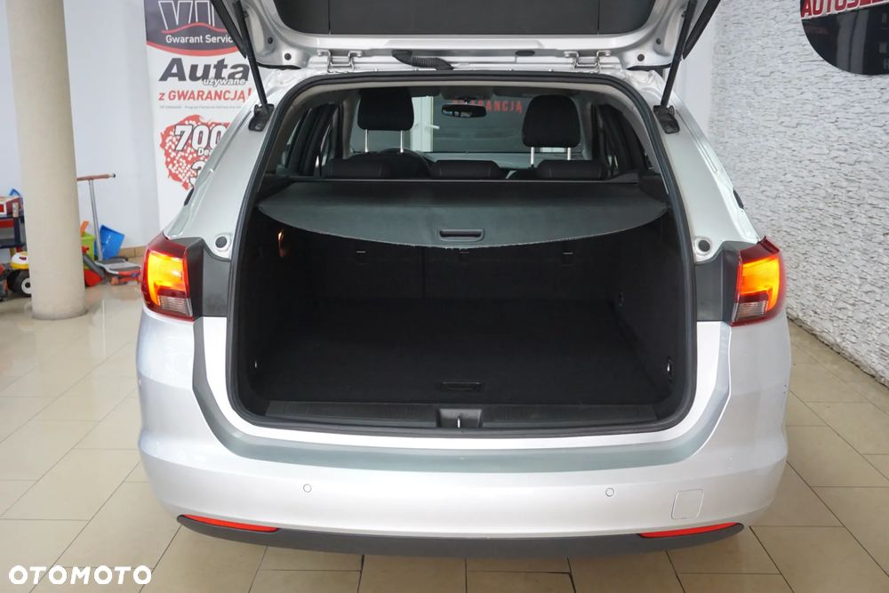 Opel Astra 1.6 CDTI Enjoy - 18