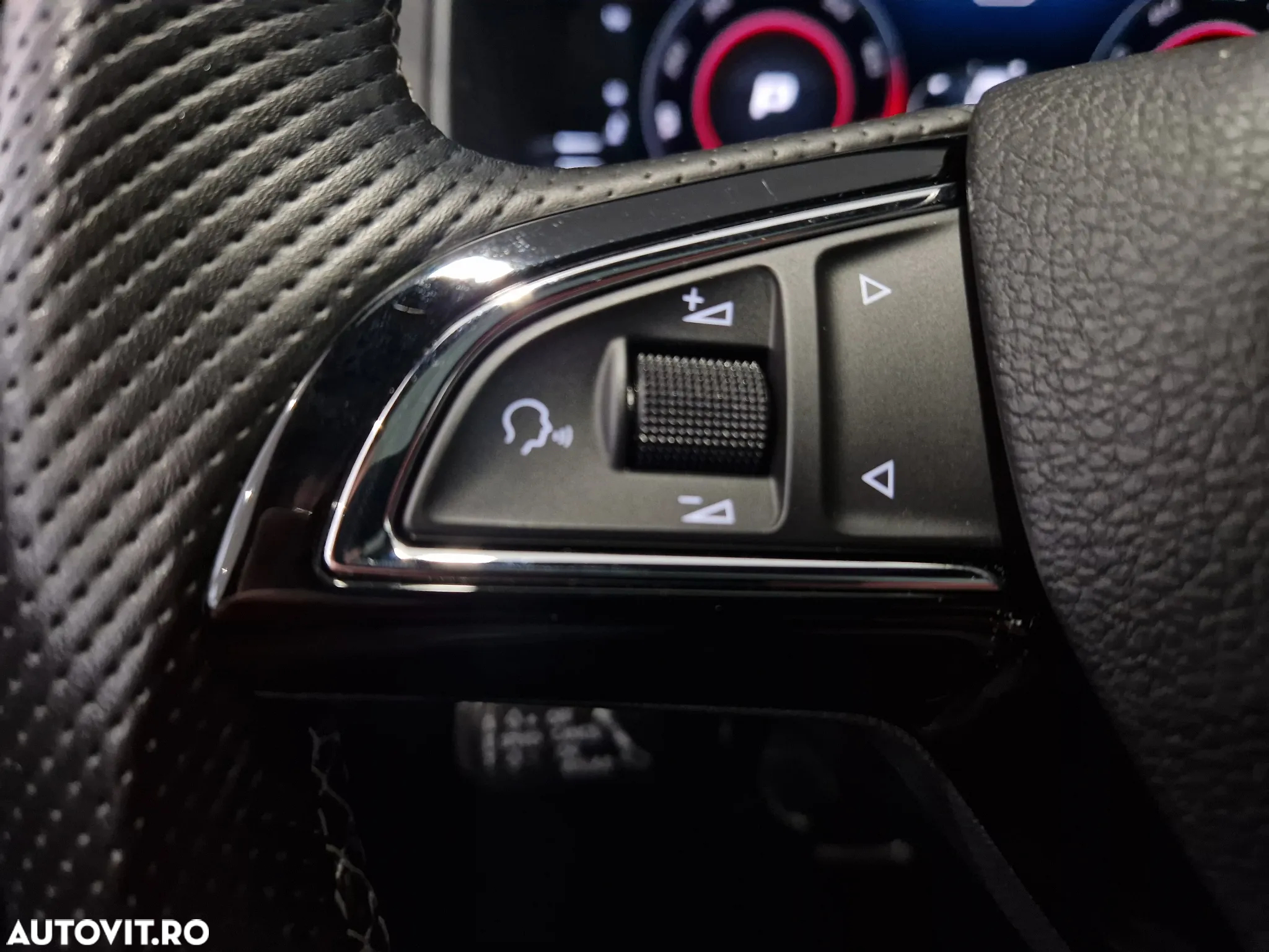 Skoda Karoq 2.0 TSI 4X4 DSG Sportline - 18