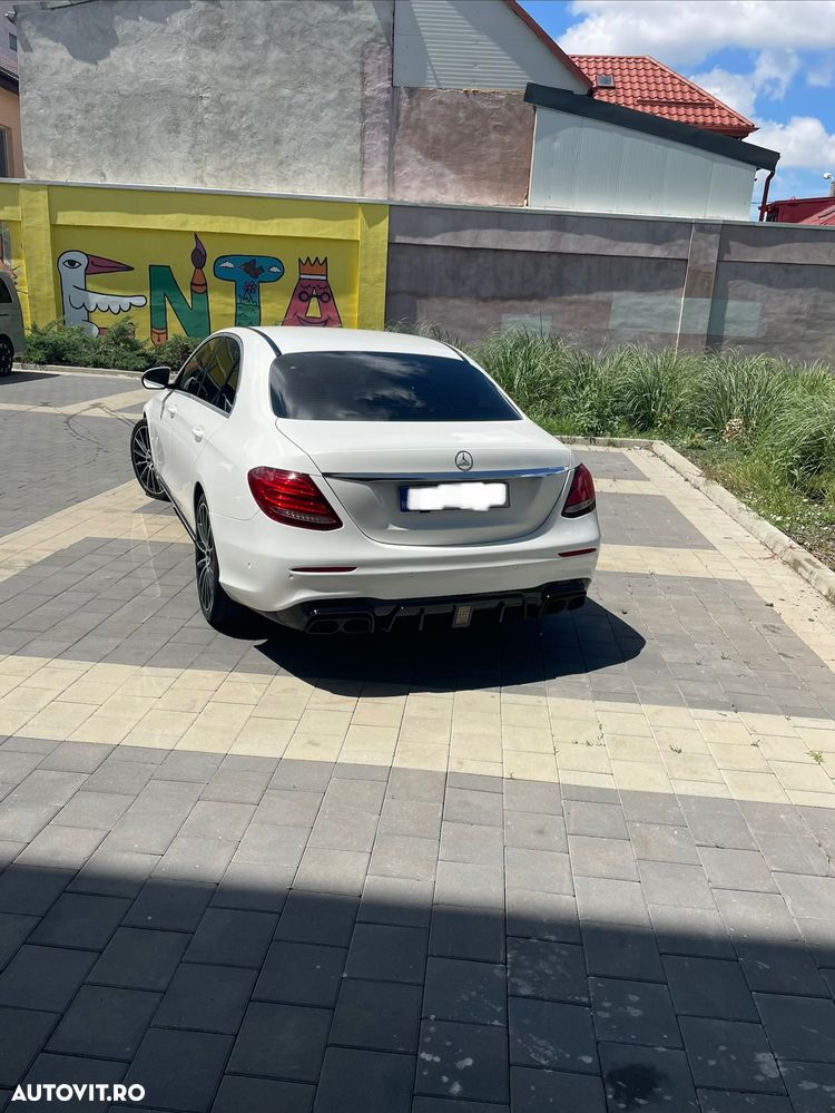 Mercedes-Benz E 220 d 9G-TRONIC - 4