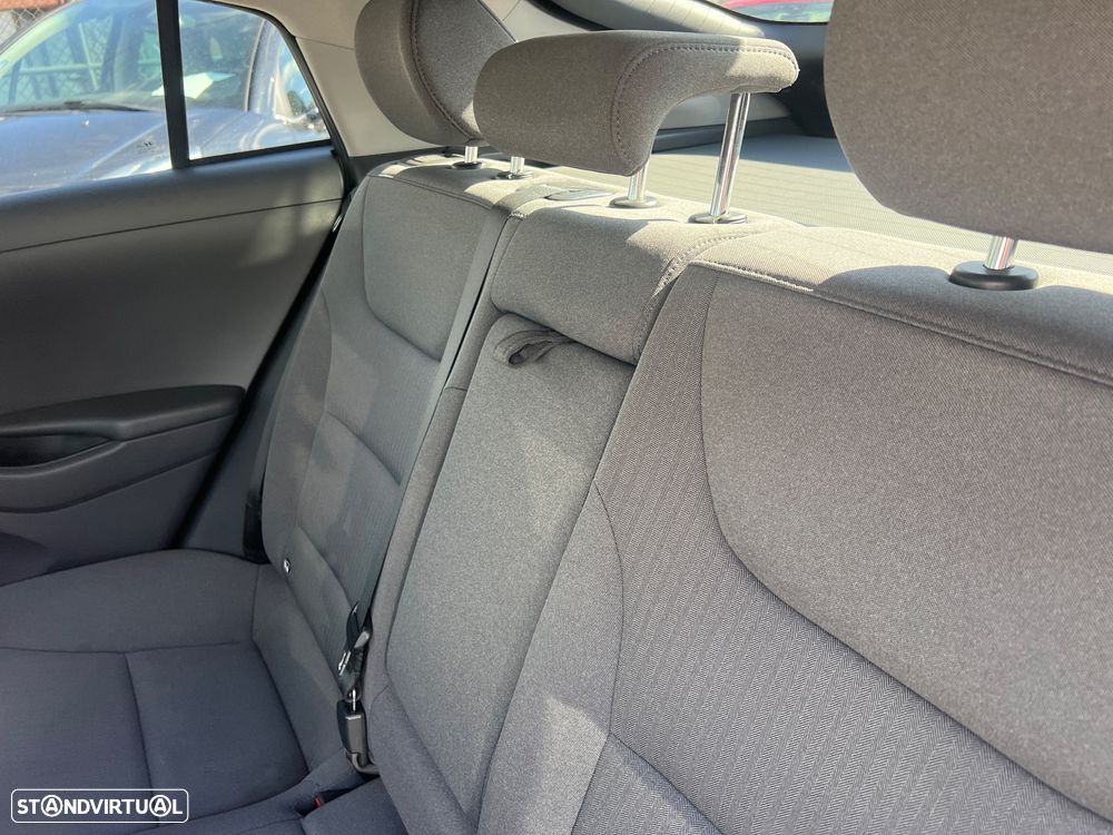 Hyundai Ioniq 1.6 GDI HEV Hybrid Tech - 31