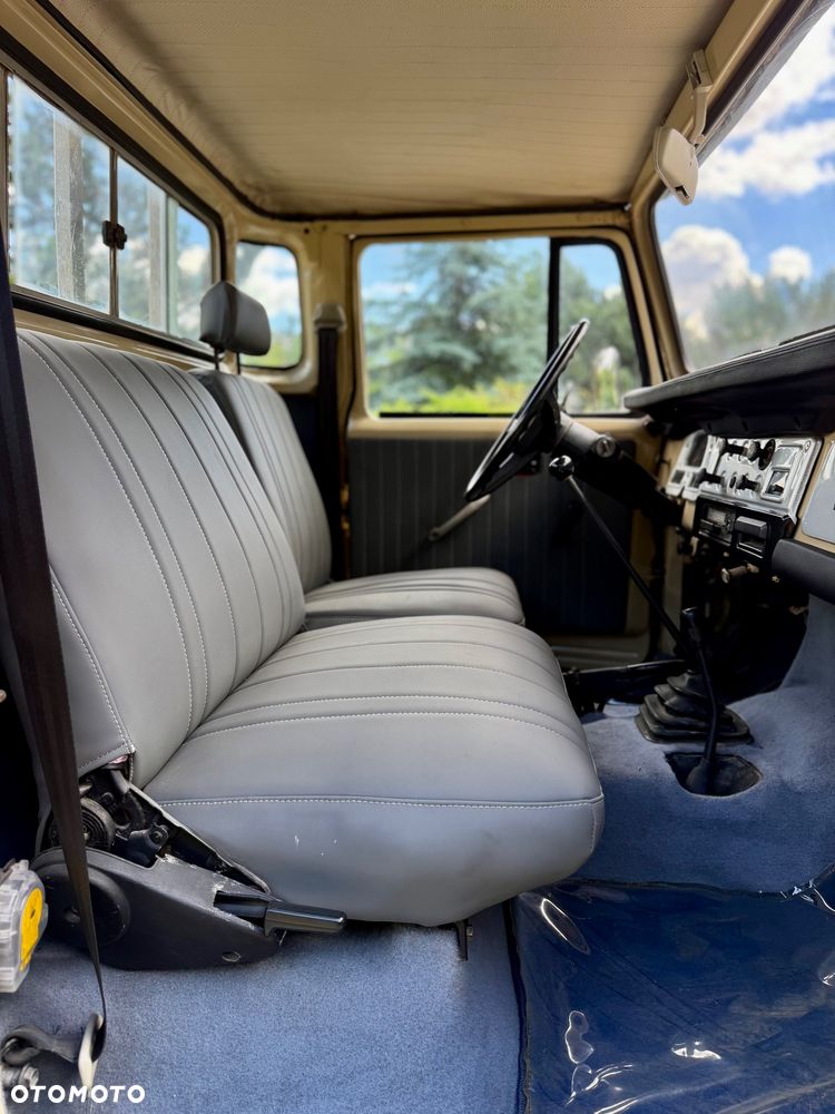 Toyota Land Cruiser - 29