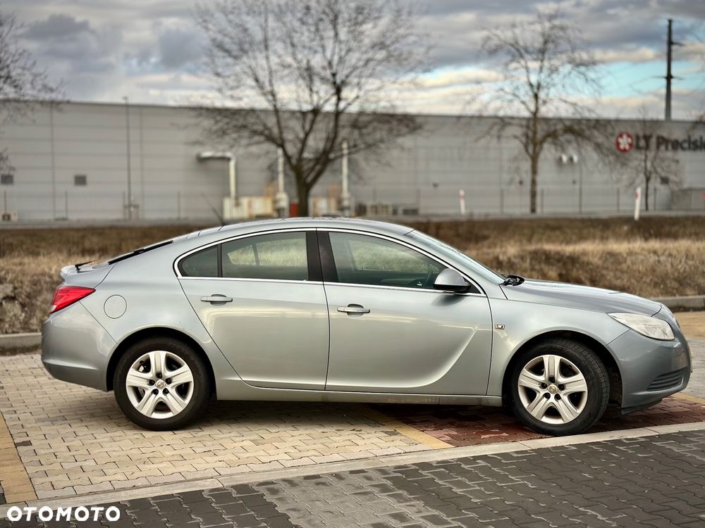 Opel Insignia 1.6 Design Edition - 9