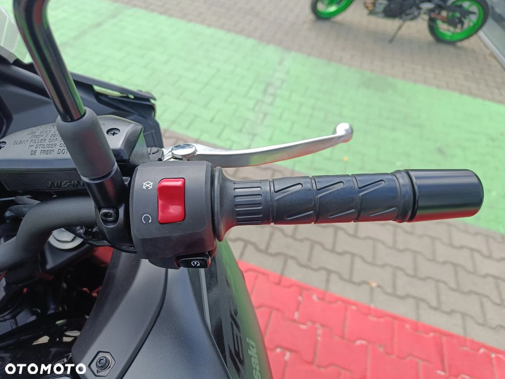 Kawasaki Versys 650 - 12