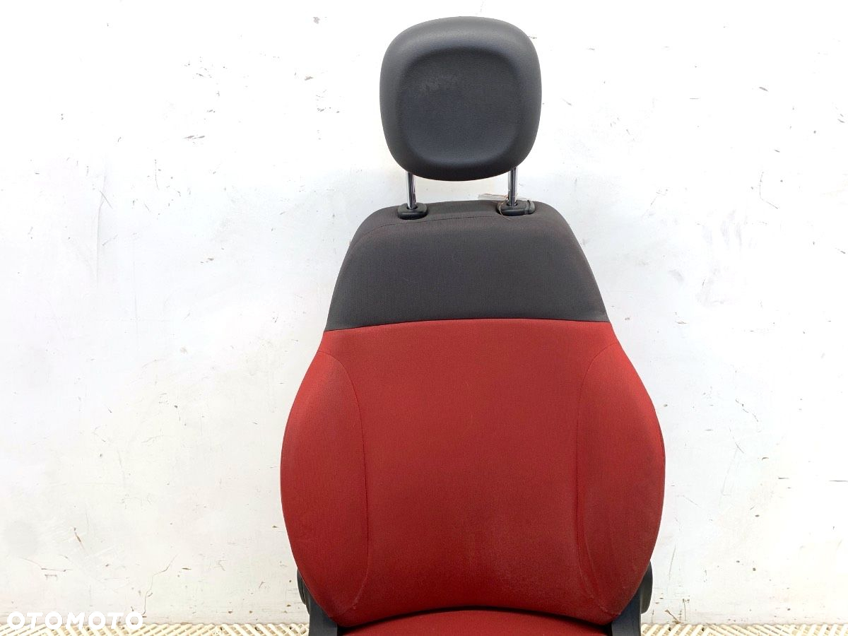 FOTEL LEWY PRZÓD - 254.00 PLN - FIAT PANDA (312_, 319_) 2012 - 2022 1.2 (312PXA1A) 51 kW [69 KM] - 2