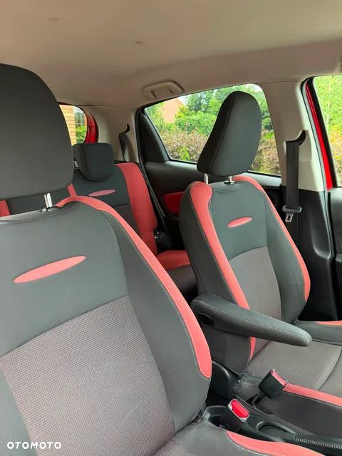 Toyota Yaris - 7