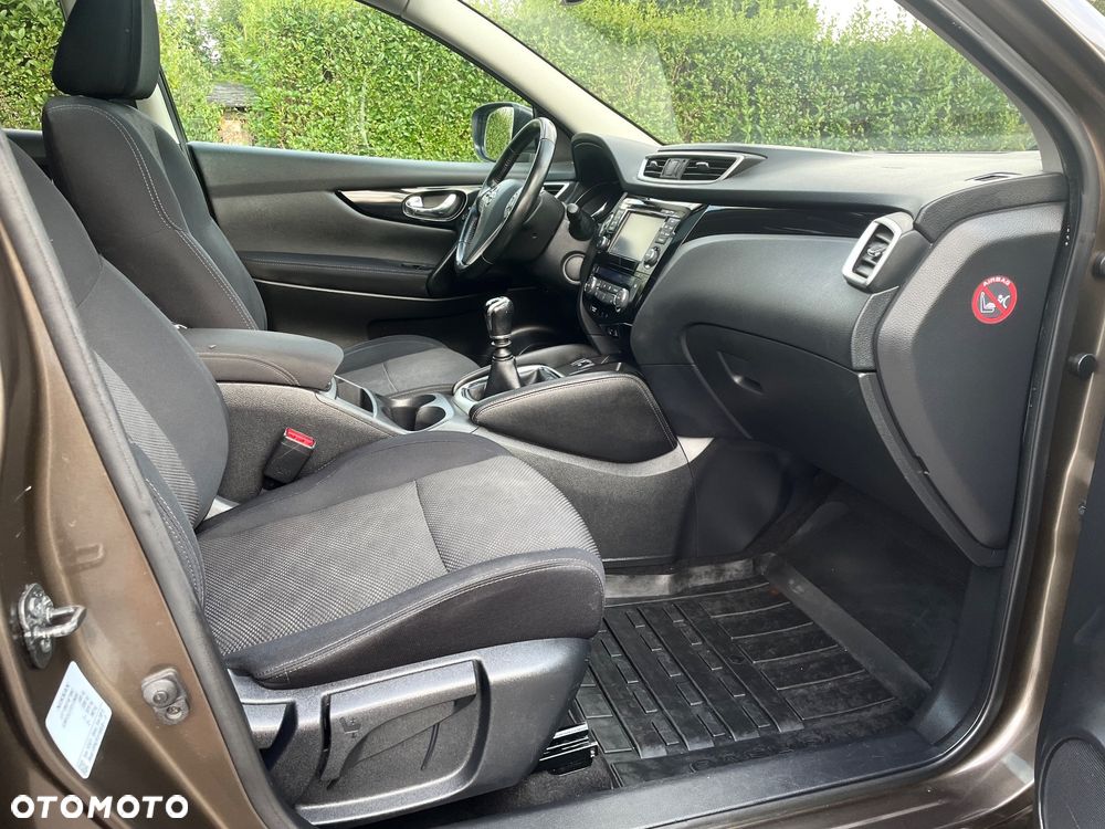 Nissan Qashqai 1.6 DIG-T 360 - 6