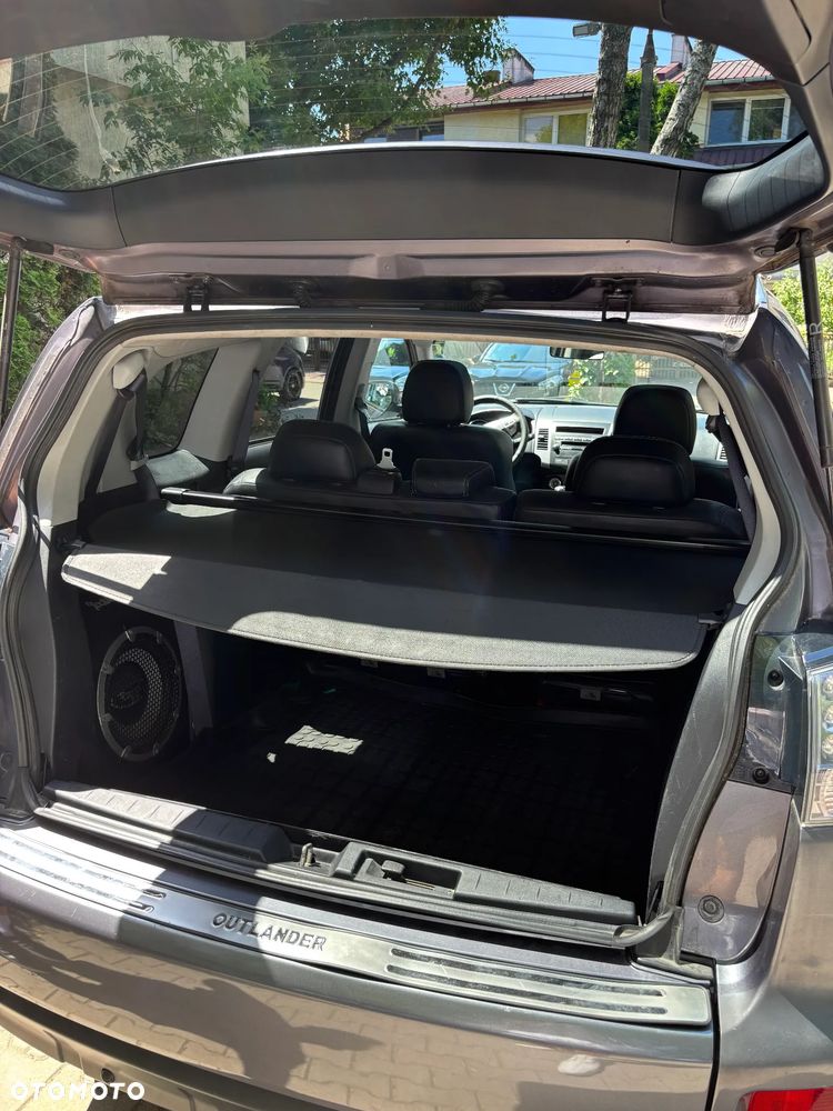 Mitsubishi Outlander 2.0 DID Intense + - 8