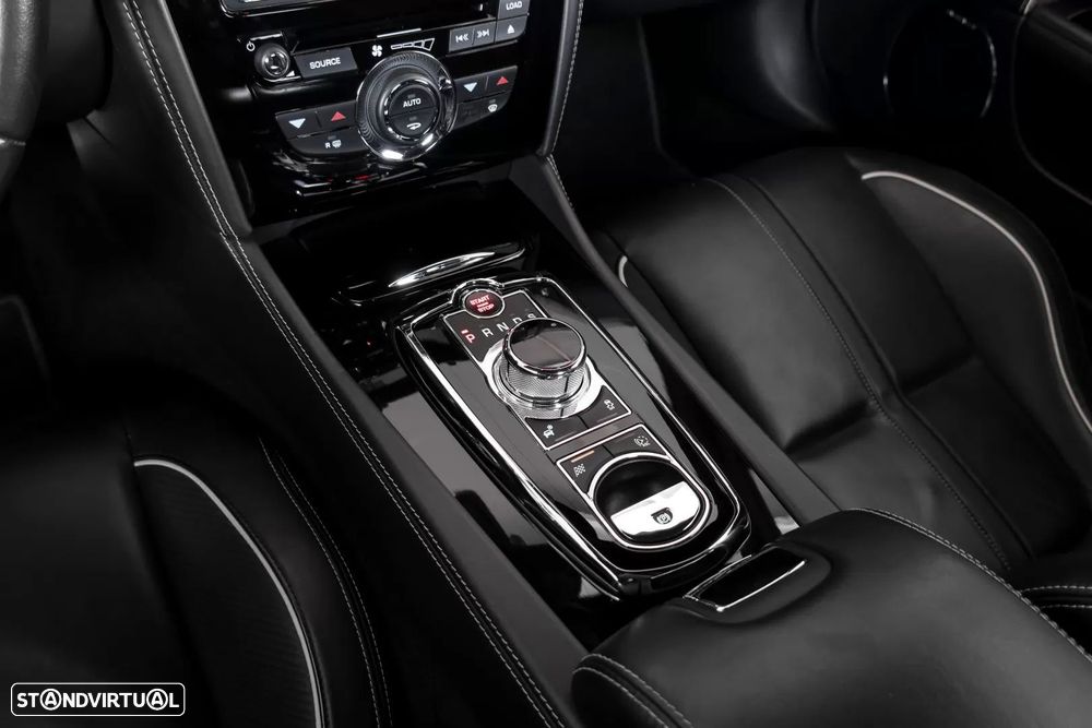 Jaguar XK XKR-S 5.0 V8 Coupé - 10