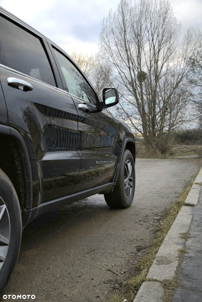 Jeep Grand Cherokee - 9