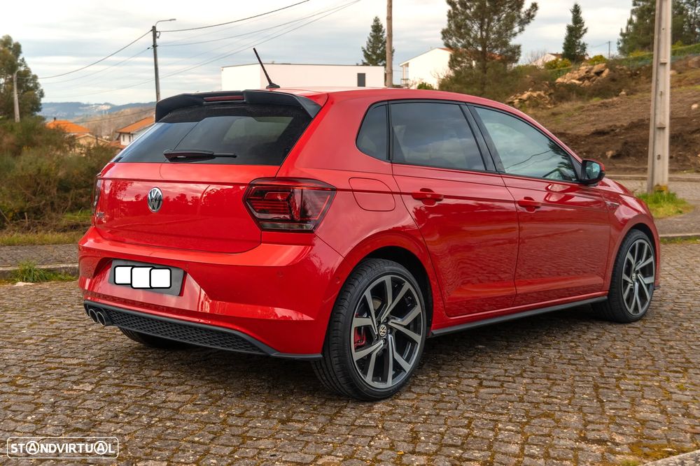 VW Polo 2.0 TSI DSG GTI - 11