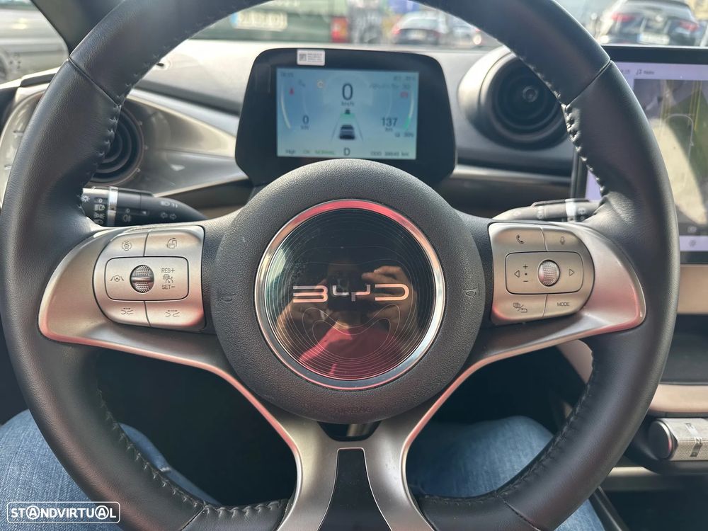 BYD Dolphin 60.4 kWh Comfort - 8