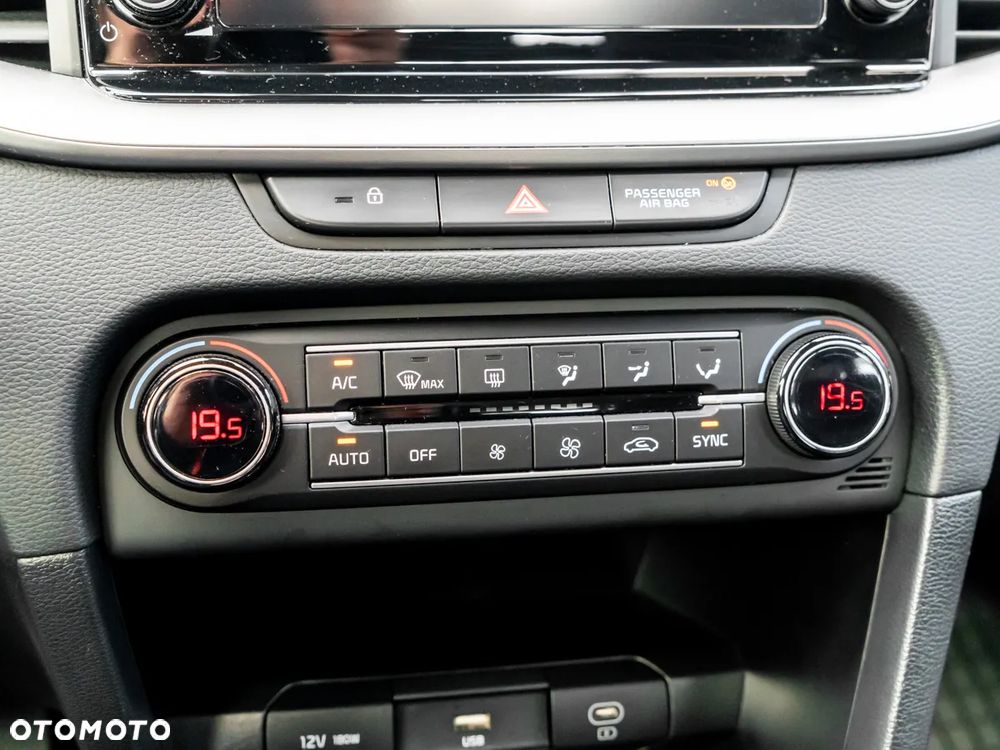 Kia Ceed 1.5 T-GDI M DCT - 16