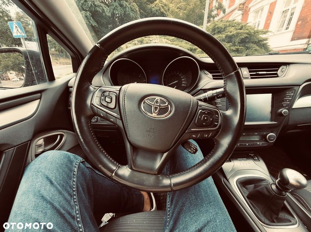 Toyota Avensis 2.0 D-4D Active Business - 10