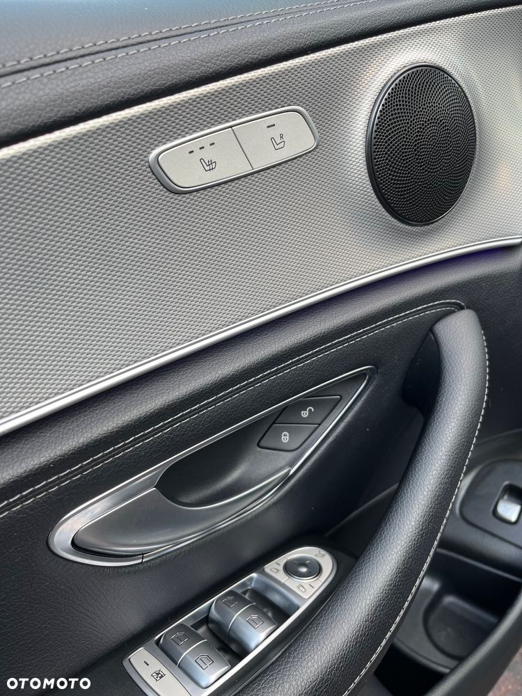 Mercedes-Benz Klasa E 220 d 9G-TRONIC - 17
